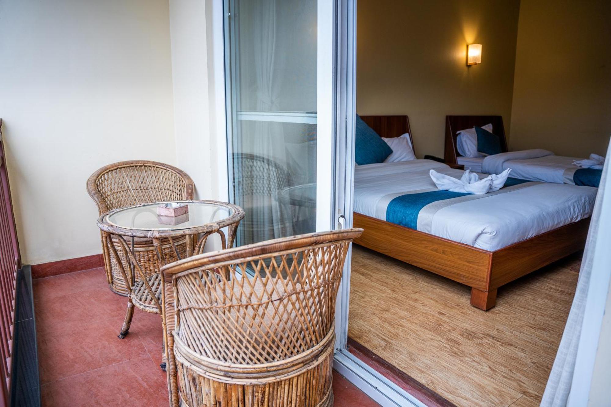 Hotel Glory Garden Pokhara Room photo